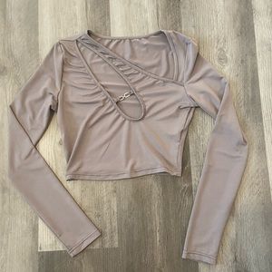 never worn- light gray top